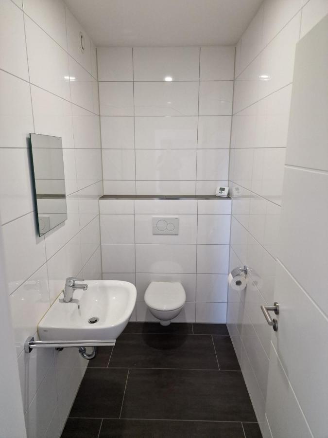 Exklusive Ferienwohnung In Lingen Holthausen 2Zim, 2Badez,Kueche,Balkon,Waschmaschine Exteriör bild