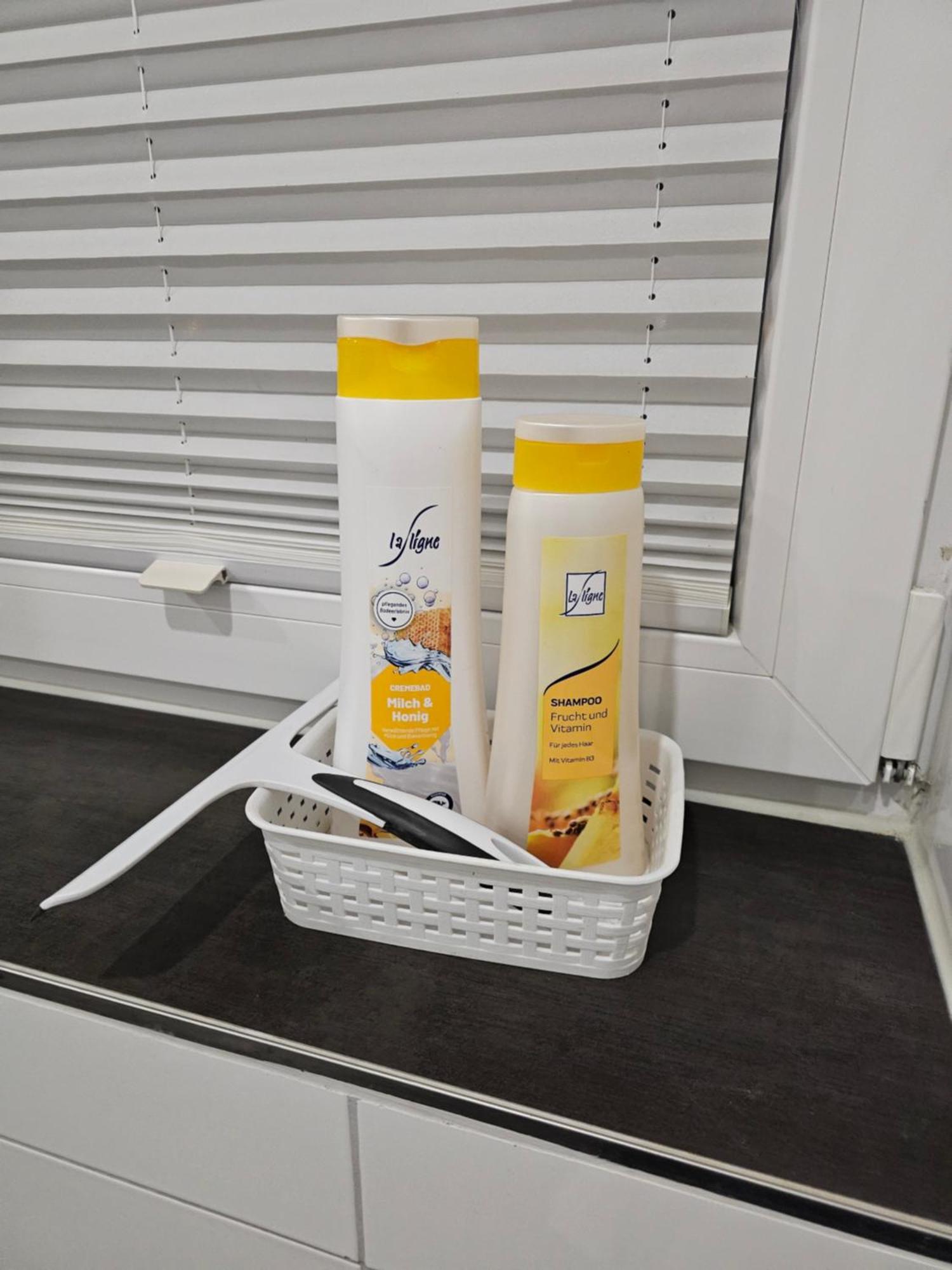 Exklusive Ferienwohnung In Lingen Holthausen 2Zim, 2Badez,Kueche,Balkon,Waschmaschine Rum bild